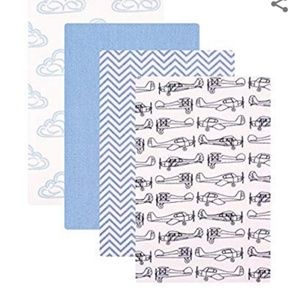 NWT 4 pack Burp Cloths
